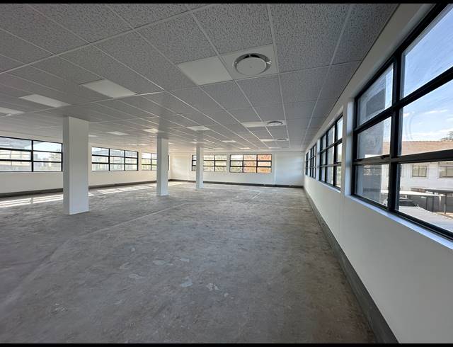 230M² OFFICE TO LET IN DORINGKLOOF
